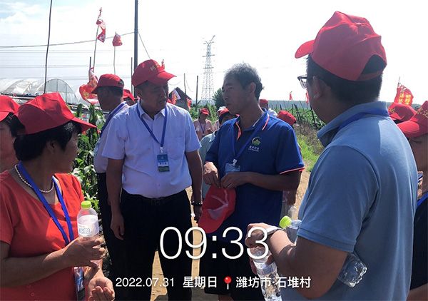 董事長走向田間地頭，助力奧迪斯阿爾達大姜套餐現(xiàn)場觀摩會及訂貨會圓滿成功